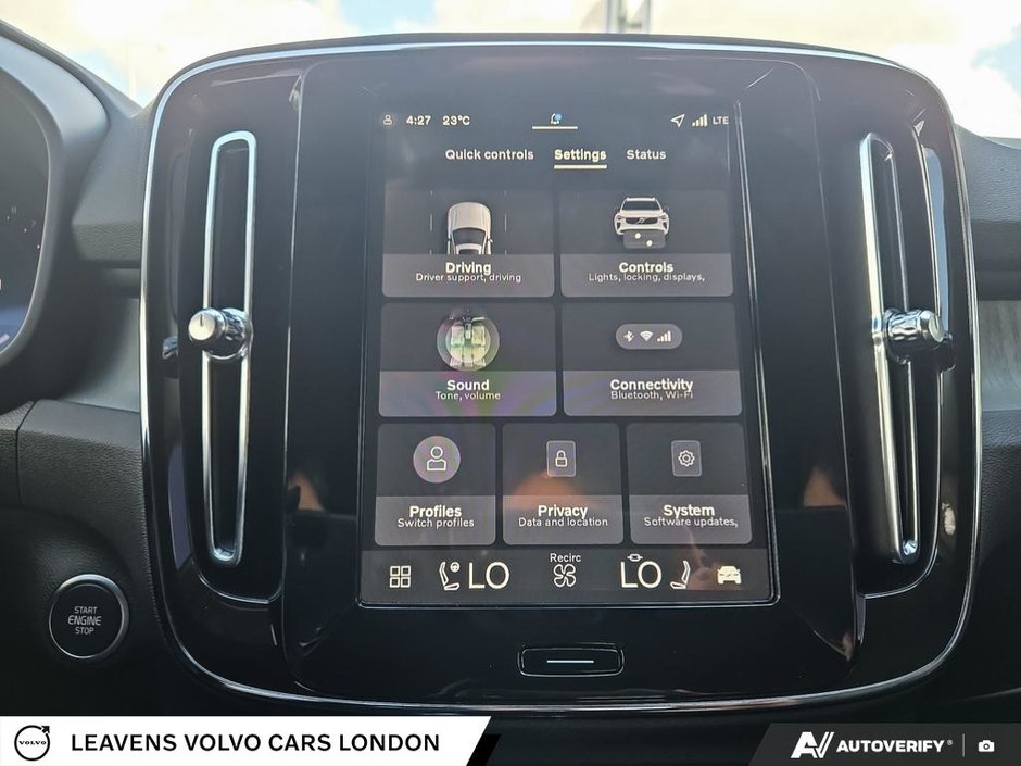 2026 Volvo XC40 CORE DARK THEME-27