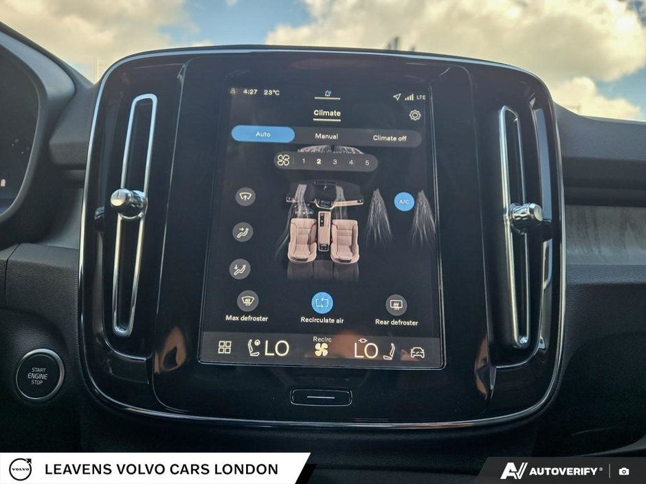 2026 Volvo XC40 CORE DARK THEME-29