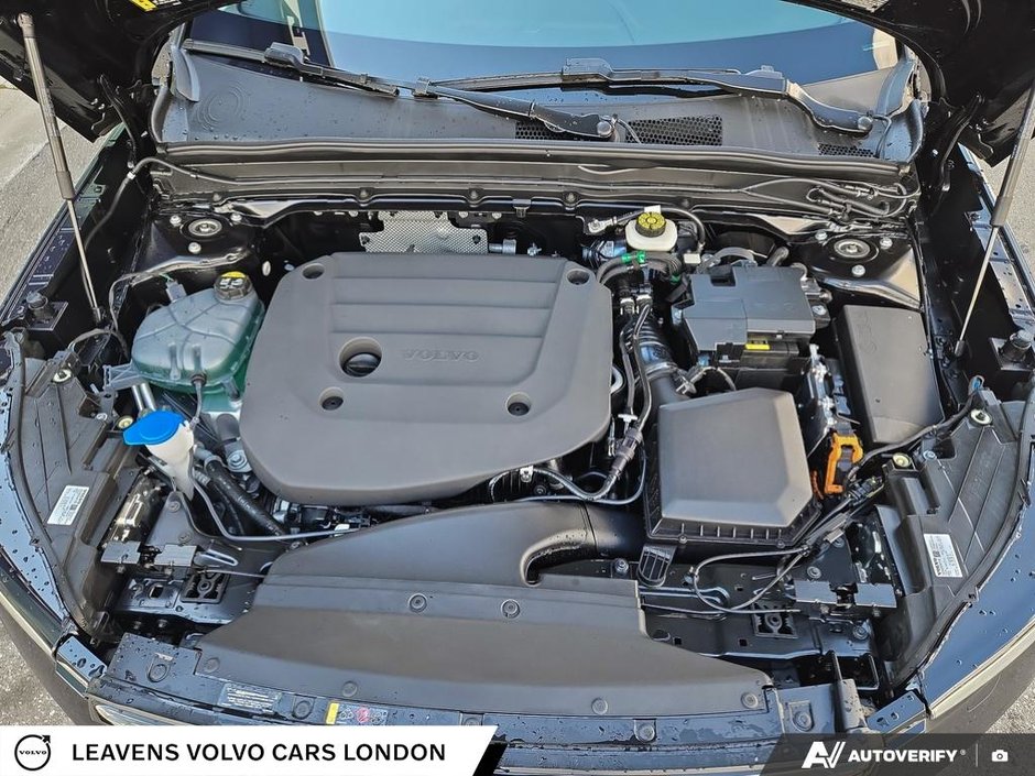 2026 Volvo XC40 CORE DARK THEME-9