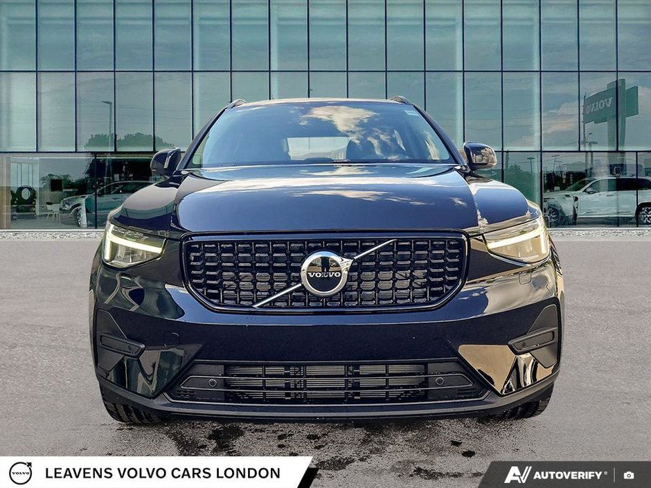 2026 Volvo XC40 CORE DARK THEME-1