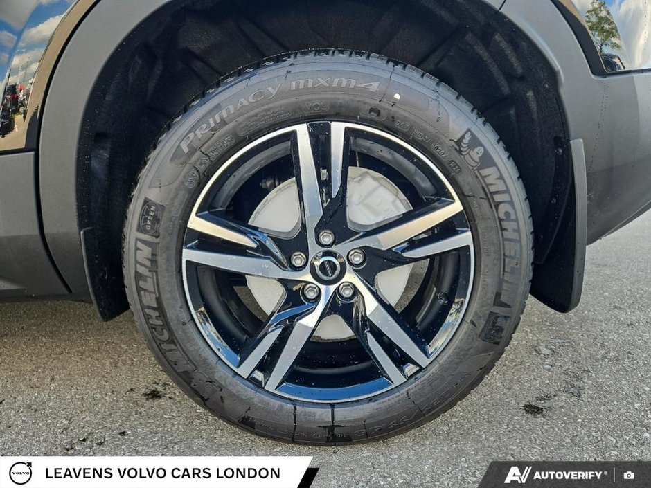 2026 Volvo XC40 CORE DARK THEME-5