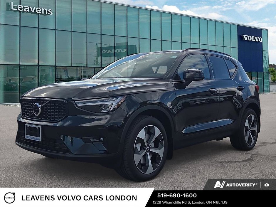 2026 Volvo XC40 PLUS DARK THEME-0