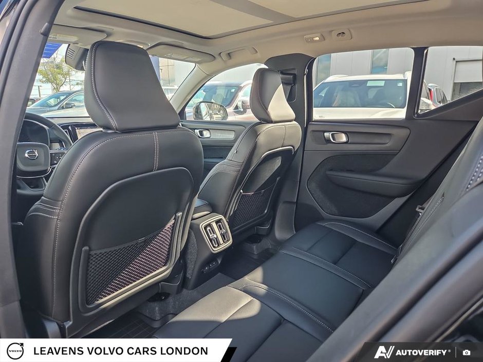 2026 Volvo XC40 PLUS DARK THEME-22