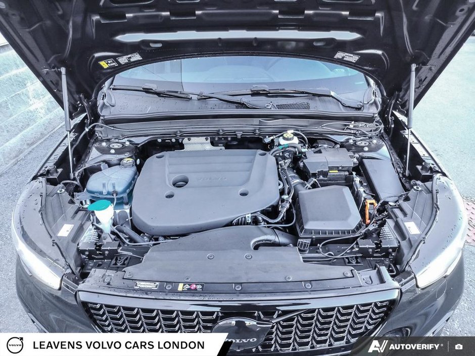 2026 Volvo XC40 ULTRA BLACK EDITION-9