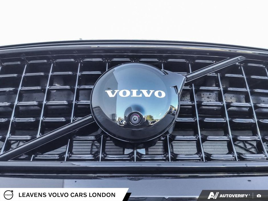 2026 Volvo XC40 ULTRA BLACK EDITION-8
