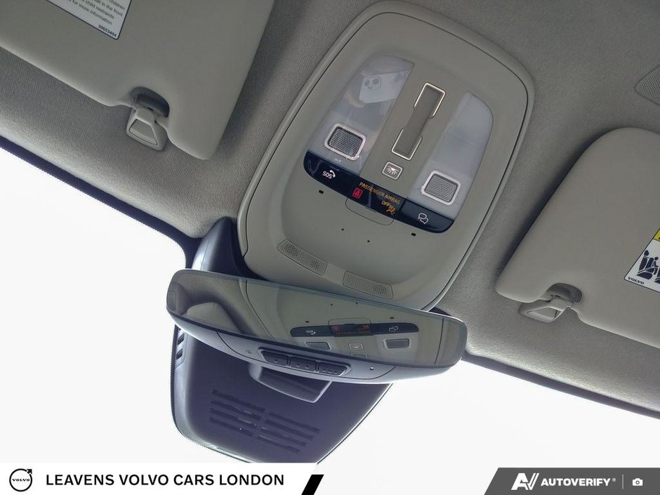 2026 Volvo XC40 PLUS DARK THEME-20