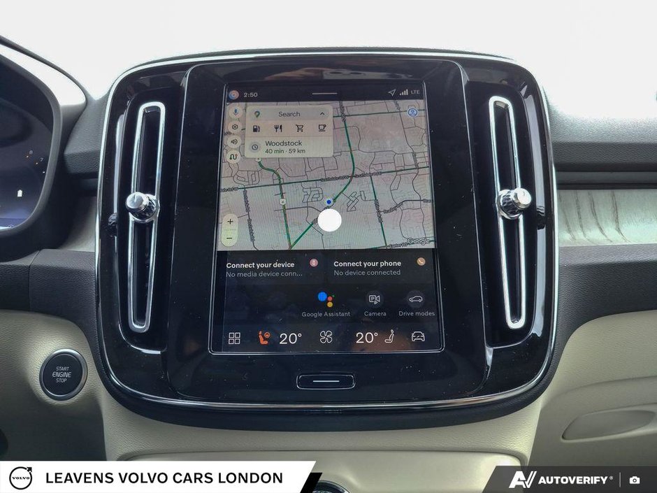 2026 Volvo XC40 PLUS DARK THEME-28