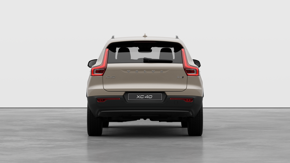 2026 Volvo XC40 PLUS DARK THEME-5