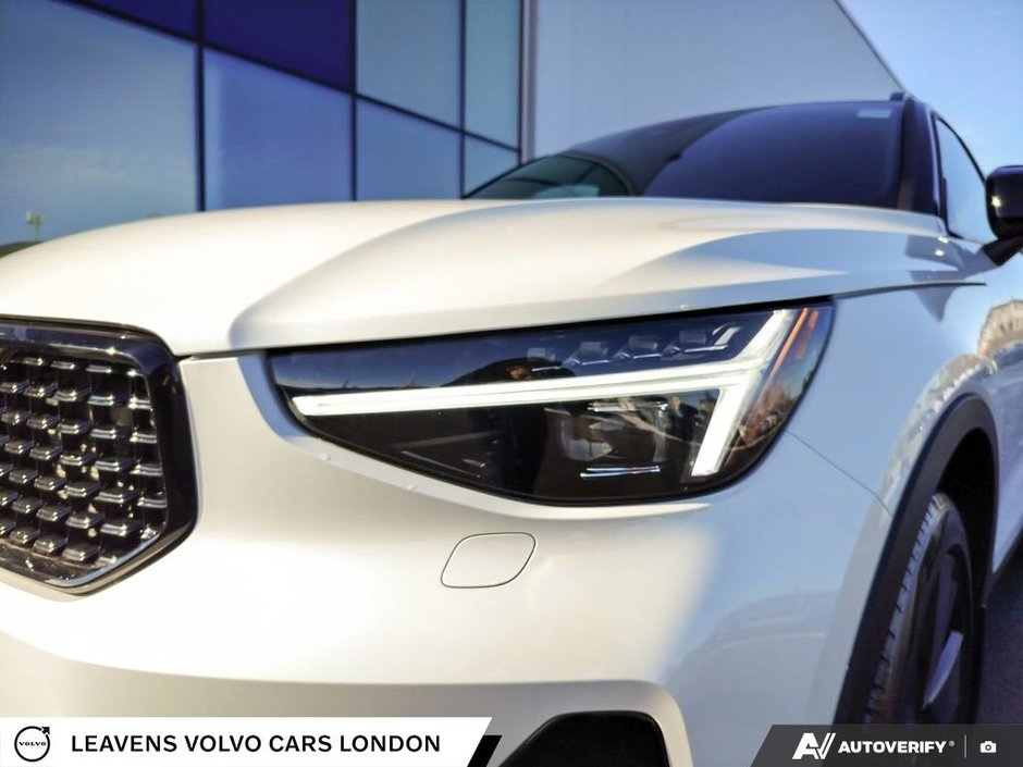 2026 Volvo XC40 ULTRA BLACK EDITION-7