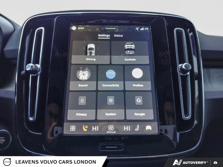 2026 Volvo XC40 PLUS DARK THEME-27