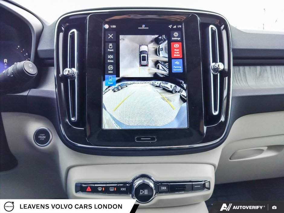 2026 Volvo XC40 PLUS DARK THEME-18