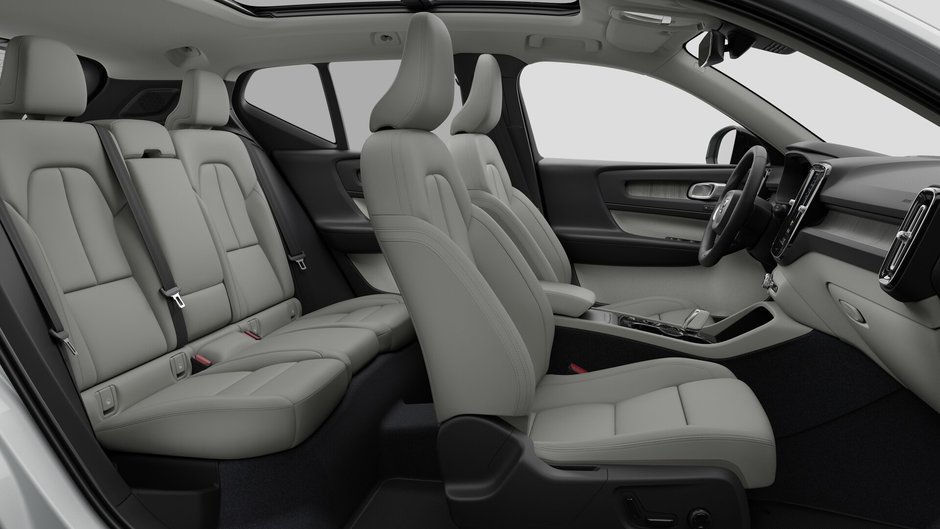 2026 Volvo XC40 ULTRA DARK THEME-12