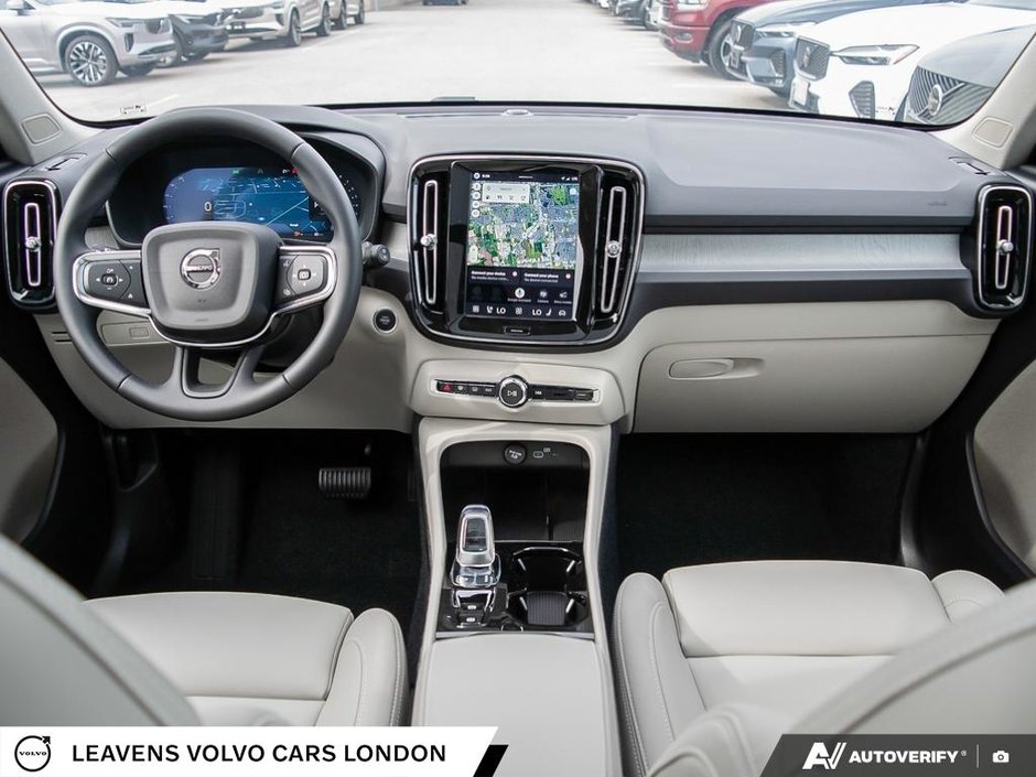 2026 Volvo XC40 PLUS DARK THEME-24