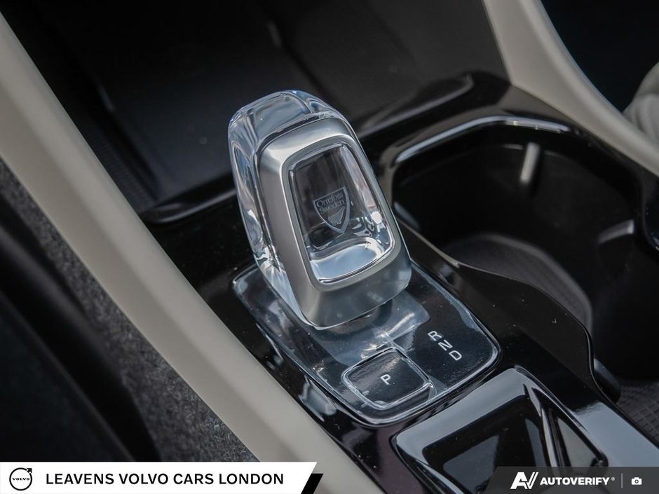 2026 Volvo XC40 PLUS DARK THEME-18