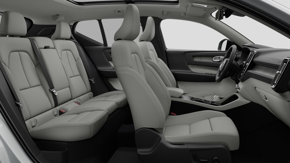 2026 Volvo XC40 PLUS DARK THEME-12