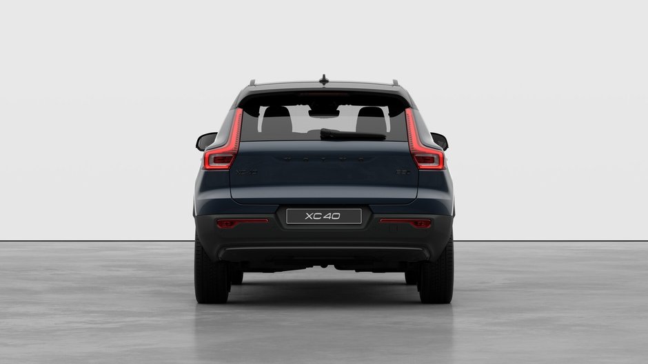 2026 Volvo XC40 ULTRA BLACK EDITION-5