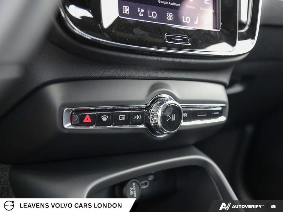 2026 Volvo XC40 ULTRA BLACK EDITION-19