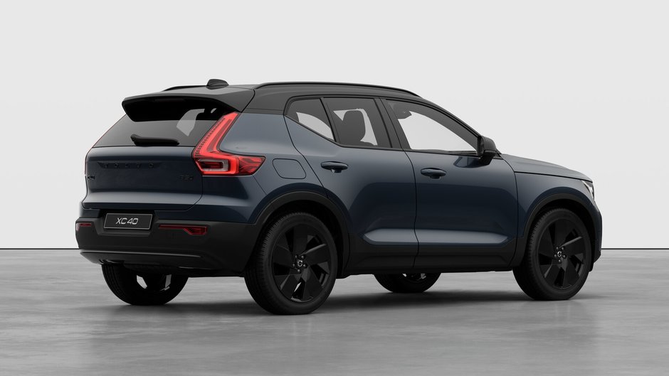 2026 Volvo XC40 ULTRA BLACK EDITION-3