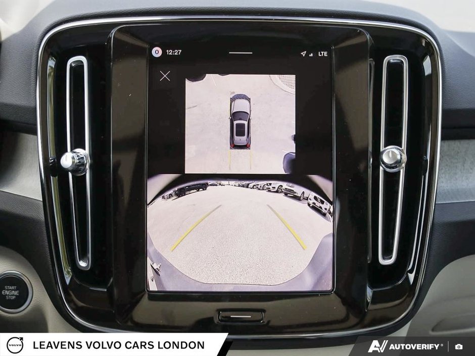 2026 Volvo XC40 PLUS DARK THEME-26