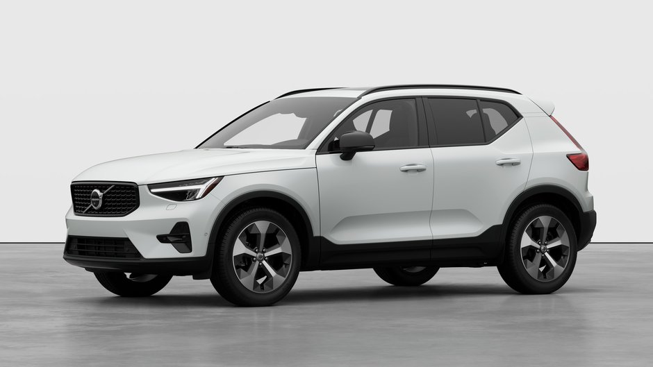 2026 Volvo XC40 PLUS DARK THEME-0