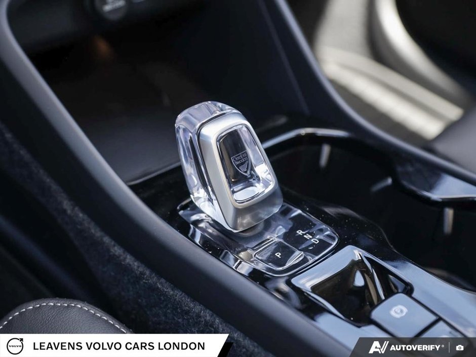 2026 Volvo XC40 PLUS DARK THEME-18