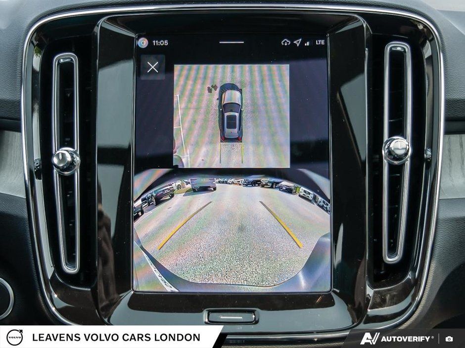 2026 Volvo XC40 PLUS DARK THEME-26