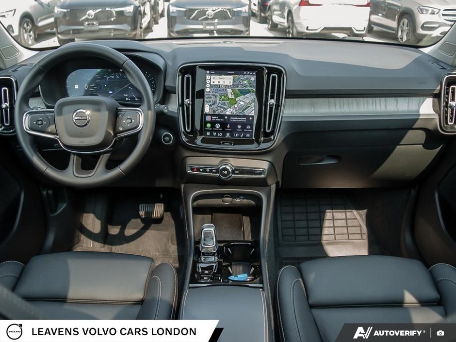 2026 Volvo XC40 PLUS DARK THEME-24