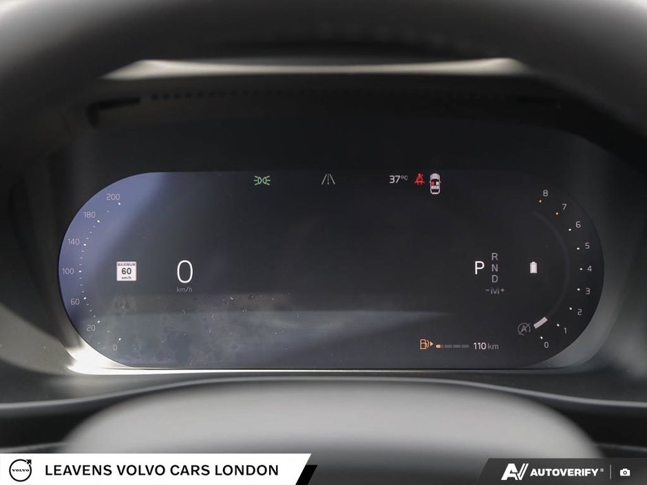 2026 Volvo XC40 ULTRA DARK THEME-14