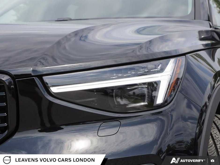 2026 Volvo XC40 ULTRA DARK THEME-9