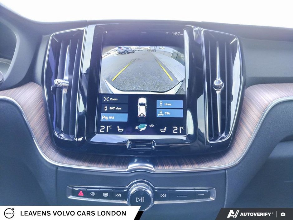 2021 Volvo XC60 HYBRID XC60 PLUG-IN HYBRID-18