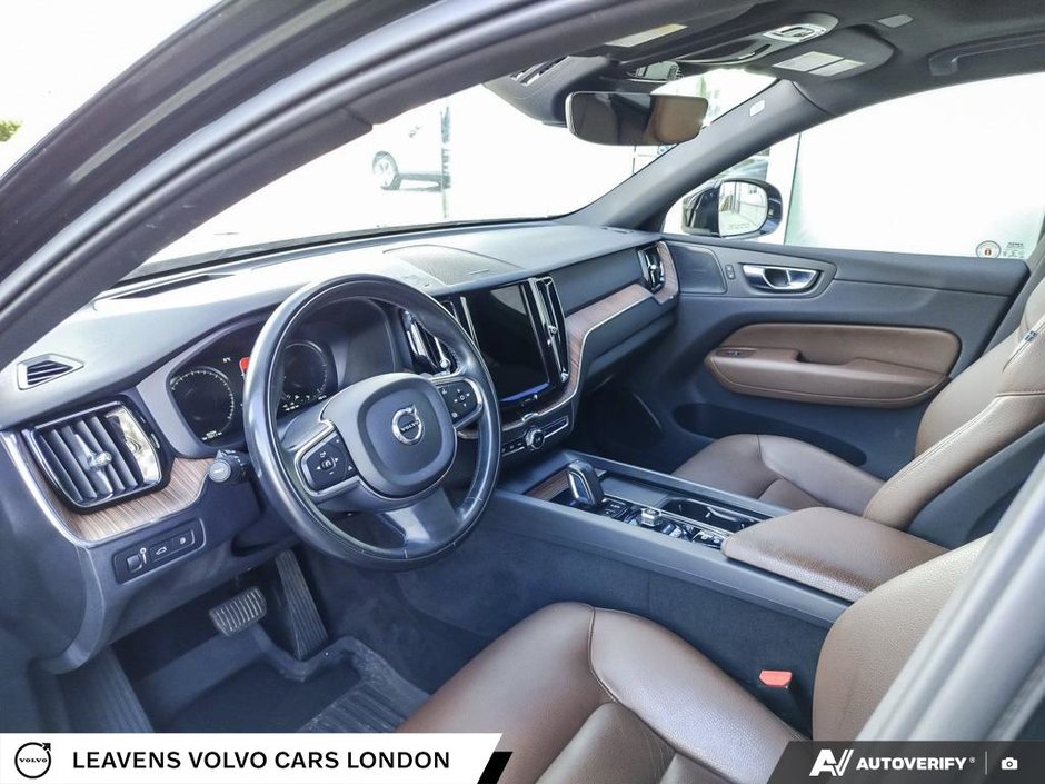 2021 Volvo XC60 HYBRID XC60 PLUG-IN HYBRID-12