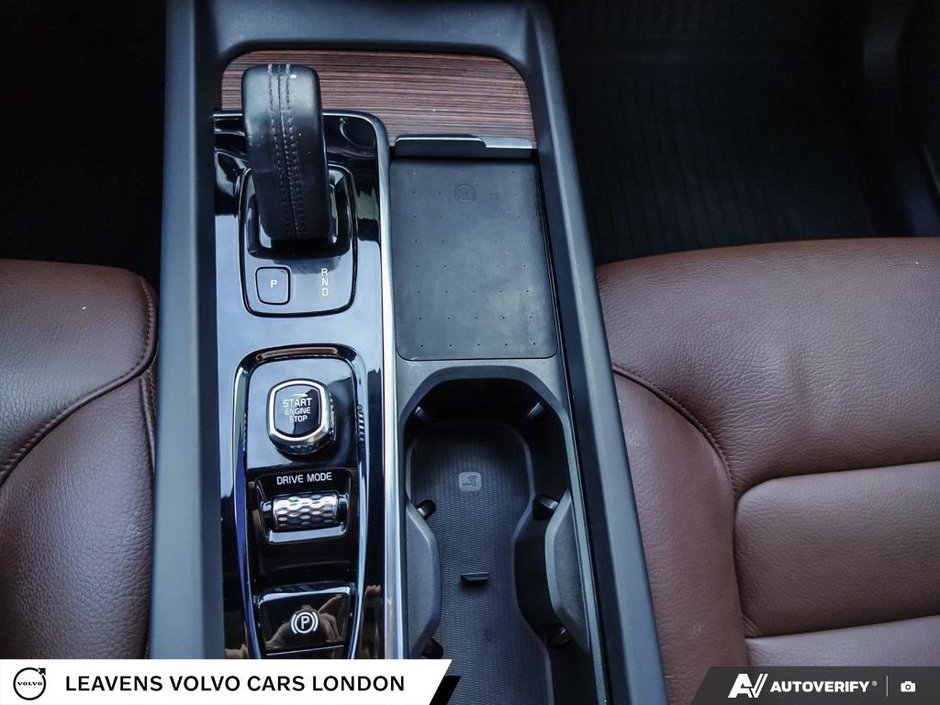 2021 Volvo XC60 HYBRID XC60 PLUG-IN HYBRID-17