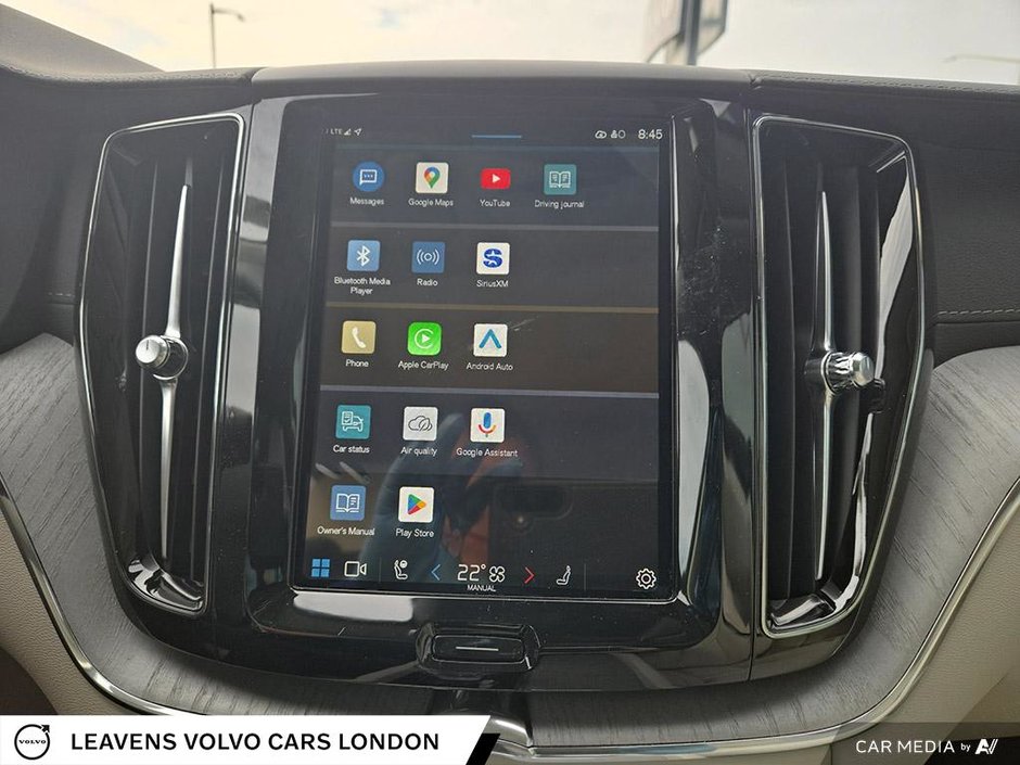 2025 Volvo XC60 Plug-in Hybrid ULTRA DARK THEME-19