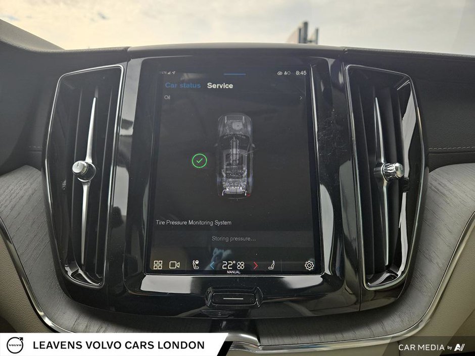 2025 Volvo XC60 Plug-in Hybrid ULTRA DARK THEME-20