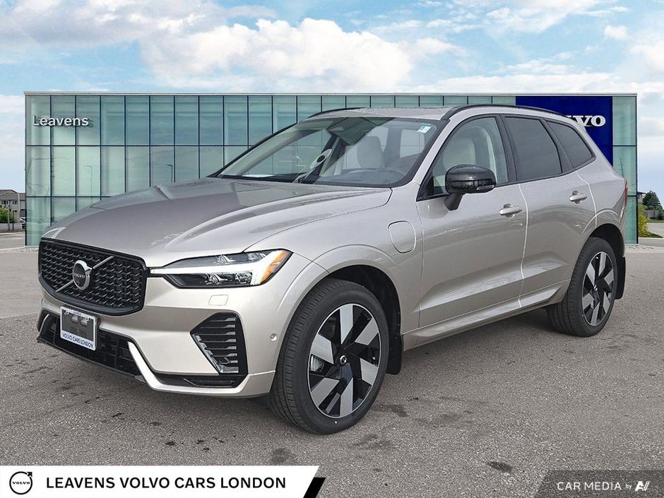 2025 Volvo XC60 Plug-in Hybrid ULTRA DARK THEME-2