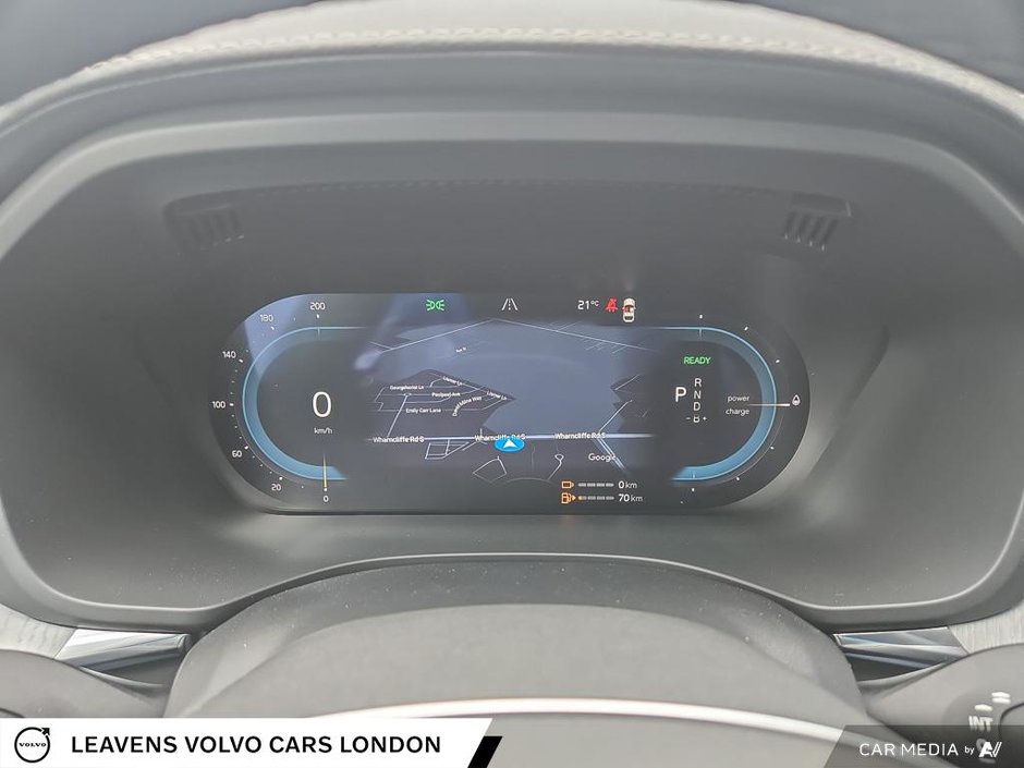 2025 Volvo XC60 Plug-in Hybrid ULTRA DARK THEME-14