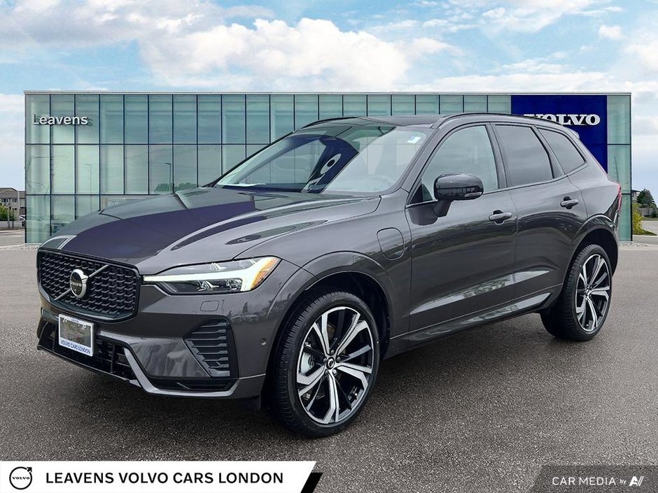 2025 Volvo XC60 Plug-in Hybrid ULTRA DARK THEME-2