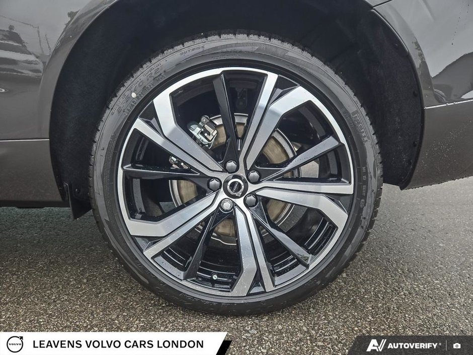 2025 Volvo XC60 PLUG-IN HYBRID ULTRA DARK THEME-5