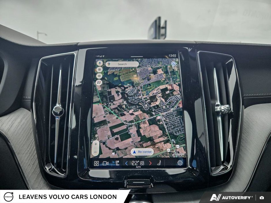 2025 Volvo XC60 PLUG-IN HYBRID ULTRA DARK THEME-28