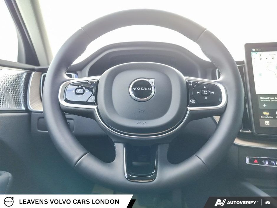 2026 Volvo XC60 PLUG-IN HYBRID ULTRA DARK THEME-13