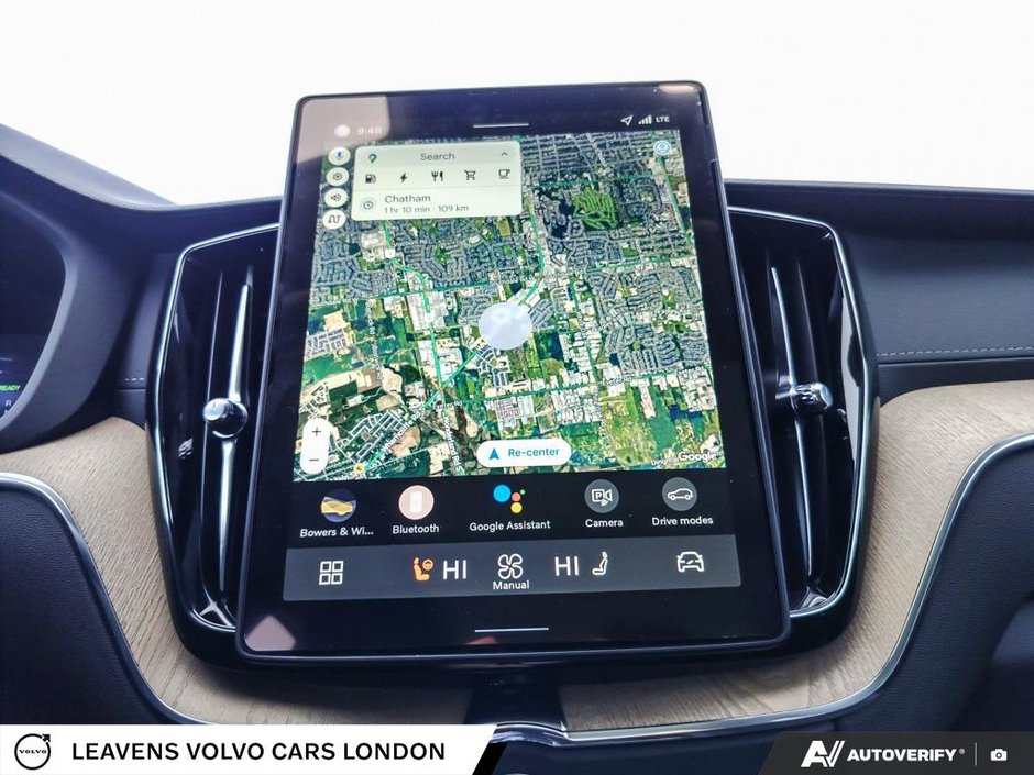 2026 Volvo XC60 PLUG-IN HYBRID ULTRA DARK THEME-28