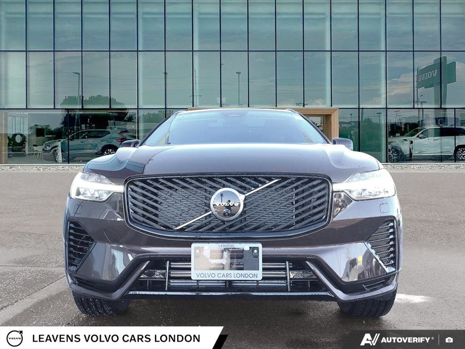 2026 Volvo XC60 PLUG-IN HYBRID PLUS DARK THEME-1