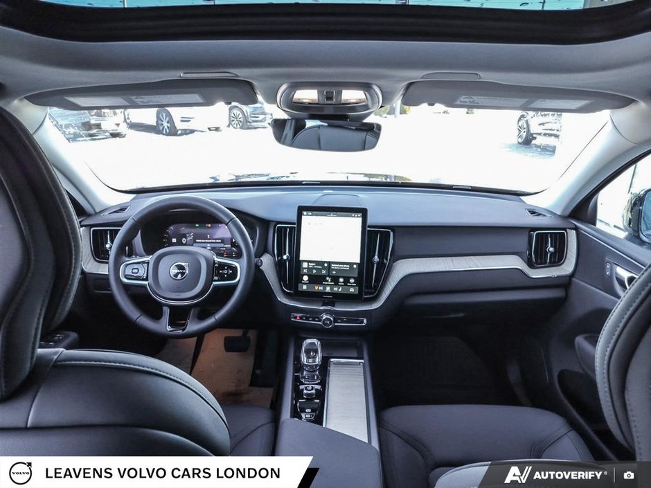 2026 Volvo XC60 PLUG-IN HYBRID PLUS DARK THEME-23