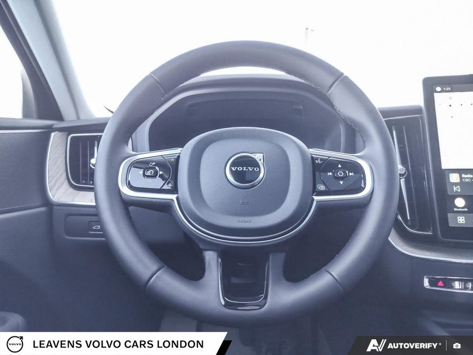 2026 Volvo XC60 PLUG-IN HYBRID PLUS DARK THEME-13