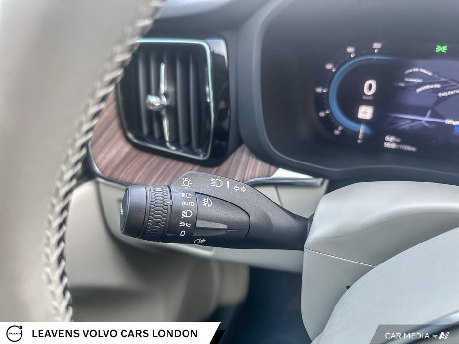 2022 Volvo XC60 Recharge INSCRIPTION EXPRESSION-27