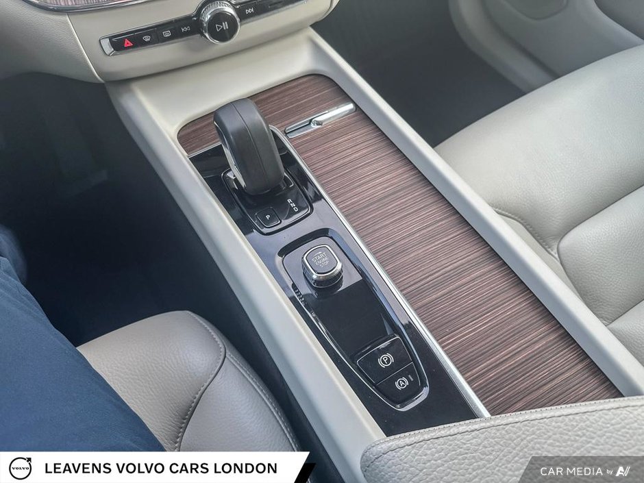 2022 Volvo XC60 Recharge INSCRIPTION EXPRESSION-17