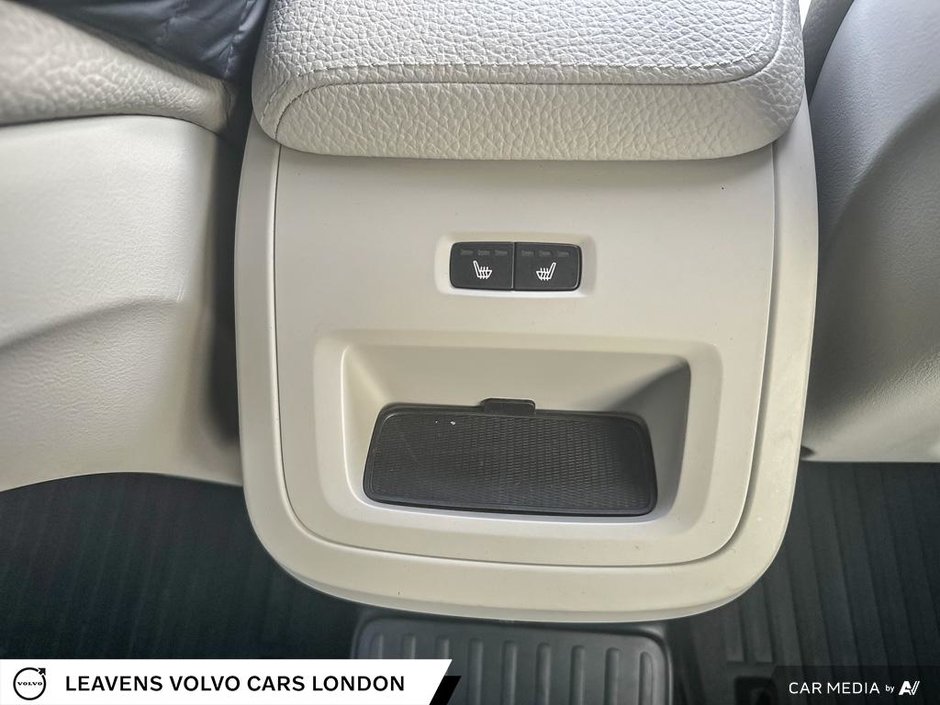 2022 Volvo XC60 Recharge INSCRIPTION EXPRESSION-29