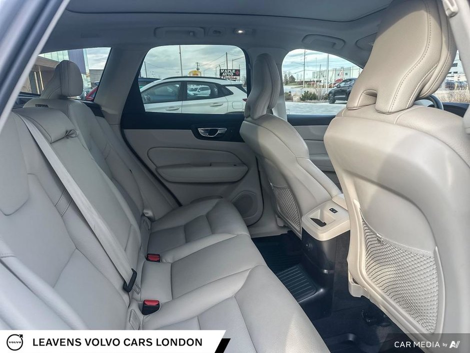 2022 Volvo XC60 Recharge INSCRIPTION EXPRESSION-22