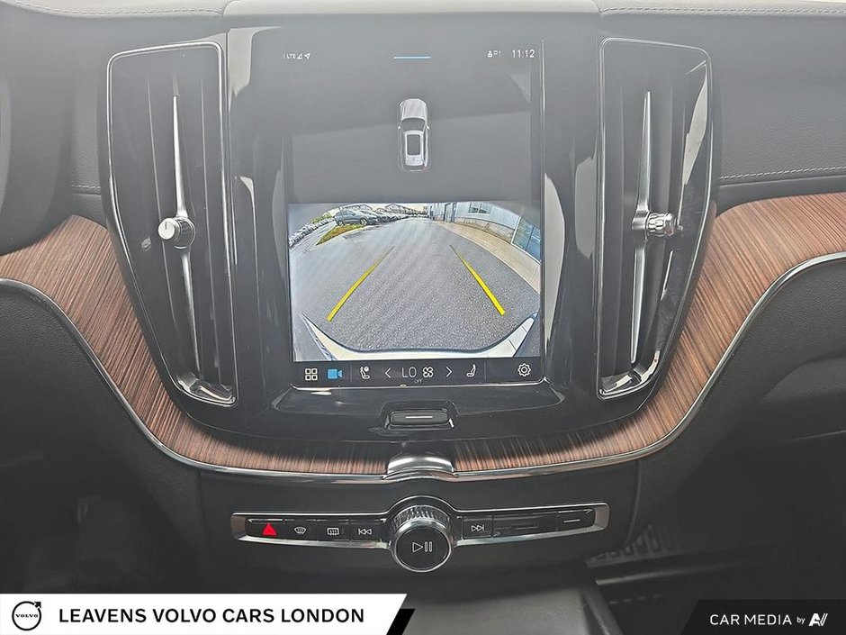 2022 Volvo XC60 Recharge INSCRIPTION-18