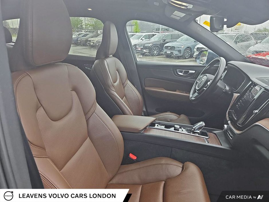 2022 Volvo XC60 Recharge INSCRIPTION-25